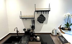 18Zero2 Luxury Rooms