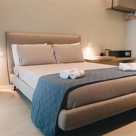 18Zero2 Luxury Rooms Bari Extérieur photo