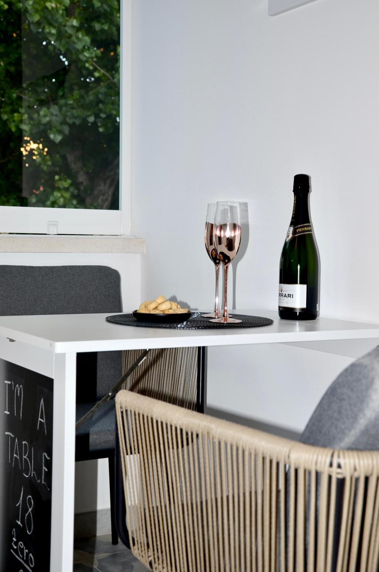 18Zero2 Luxury Rooms Bari Extérieur photo