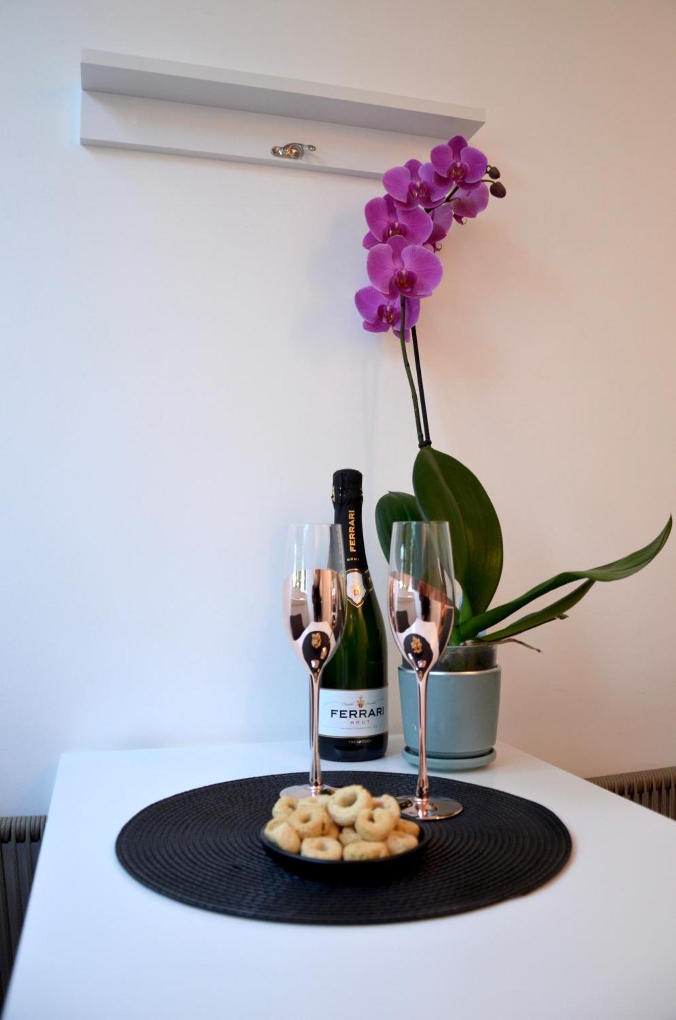 18Zero2 Luxury Rooms Bari Extérieur photo