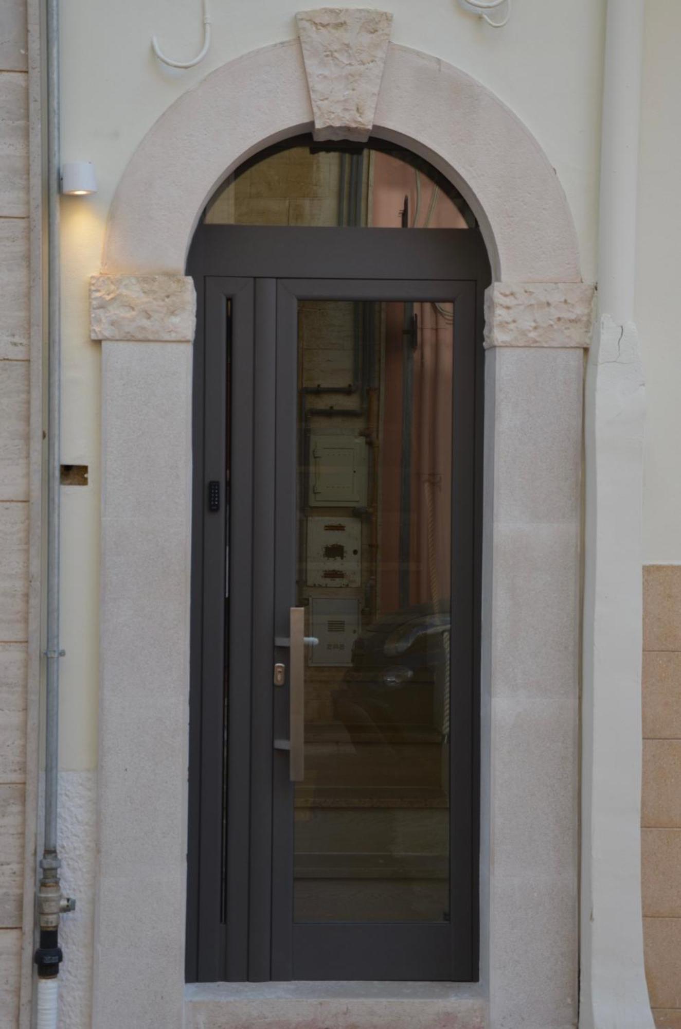 18Zero2 Luxury Rooms Bari Extérieur photo